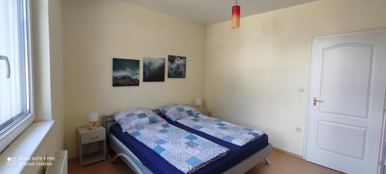 Onebeach Apartman Siofok Bagian luar foto