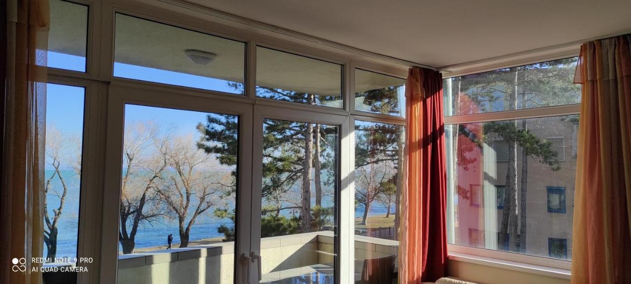Onebeach Apartman Siofok Bagian luar foto