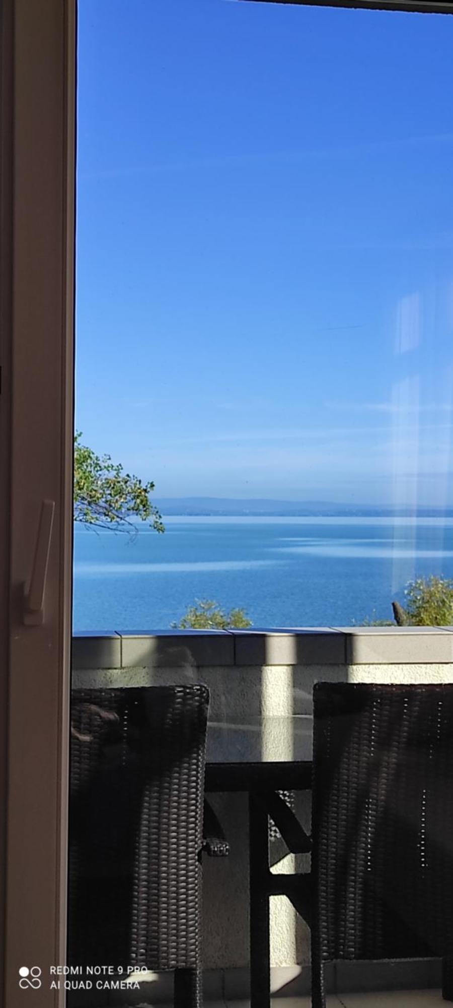 Onebeach Apartman Siofok Bagian luar foto