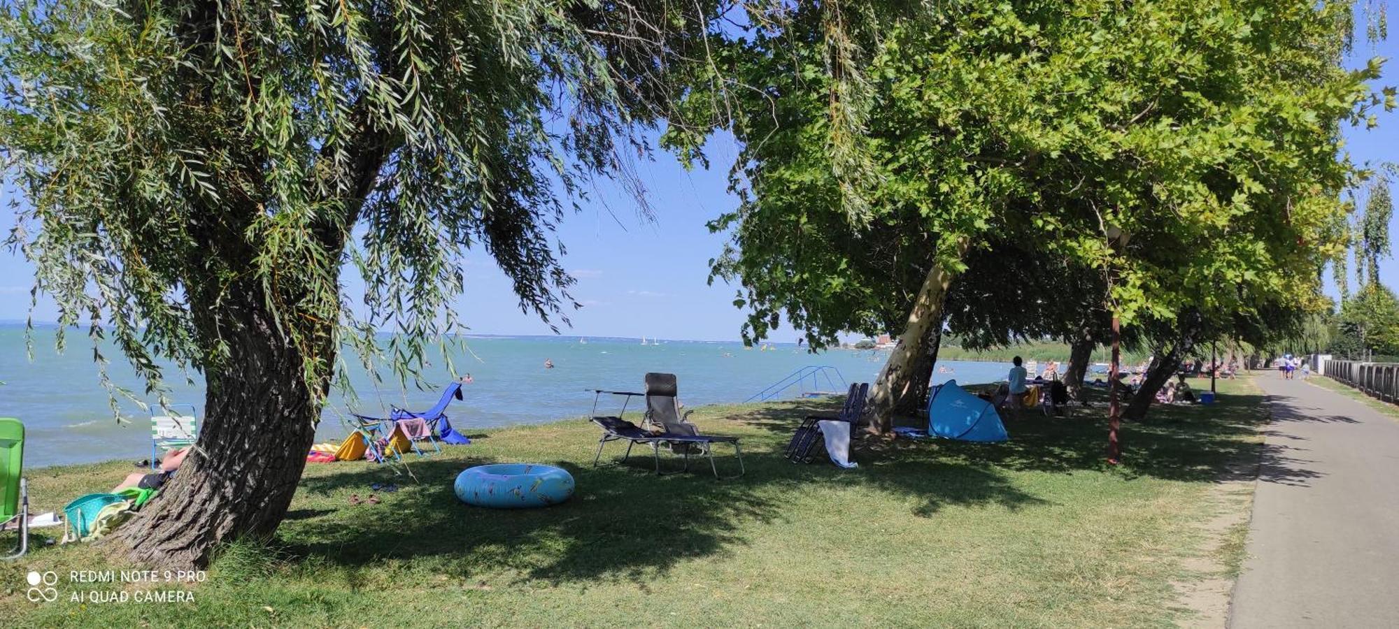 Onebeach Apartman Siofok Bagian luar foto